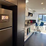 Midnight Luxe 1Br 1Bath Apartment 104 In The Heart Of Braddon Pool Sauna Secure Parking Wine Wifi